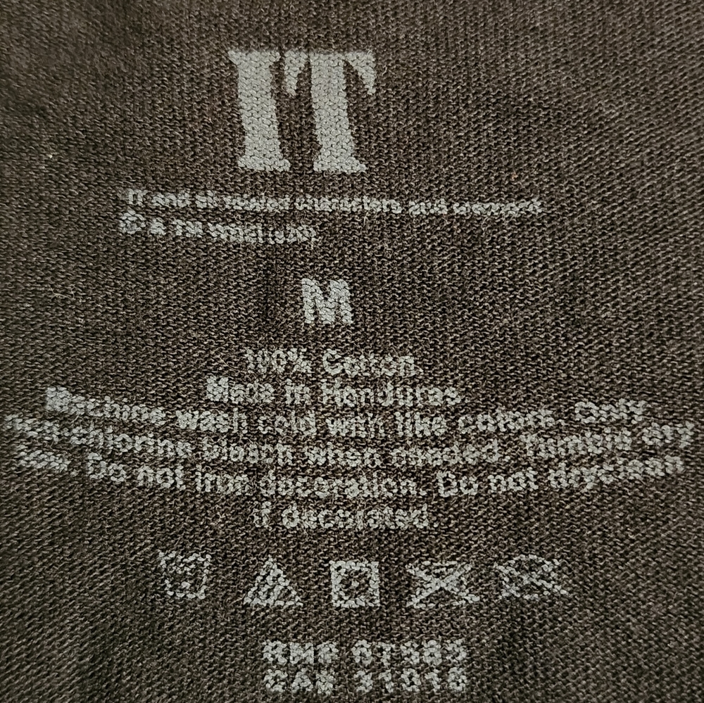 IT Pennywise Tshirt - Picture 5 of 5